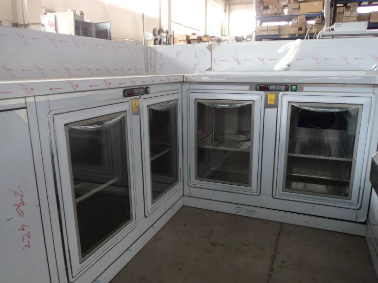 moving-glass-refrigeratori-produzione- (40)